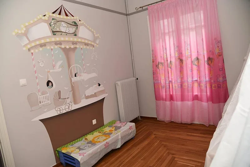 183758-egatastaseis3